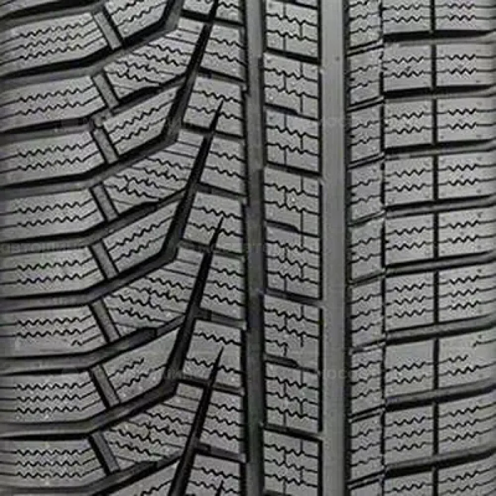 Hankook W320 i cept Evo2 245/50 R18 104V XL