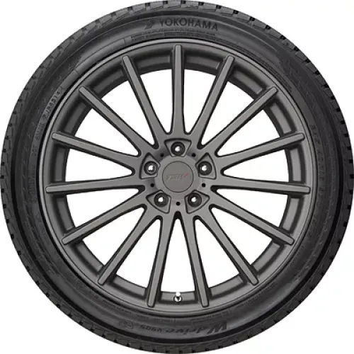 Yokohama W.Drive V905 275/40 R20 106V XL