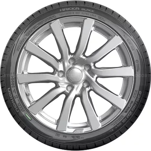 Nokian Hakka Black 245/45 R17 99Y XL