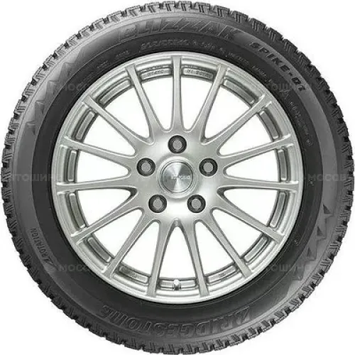 Bridgestone Blizzak Spike-01 235/45 R18 98T XL