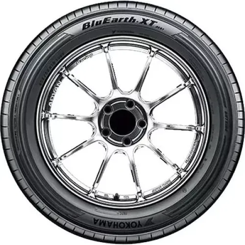 Yokohama Bluearth-XT AE61 255/45 R20 105W