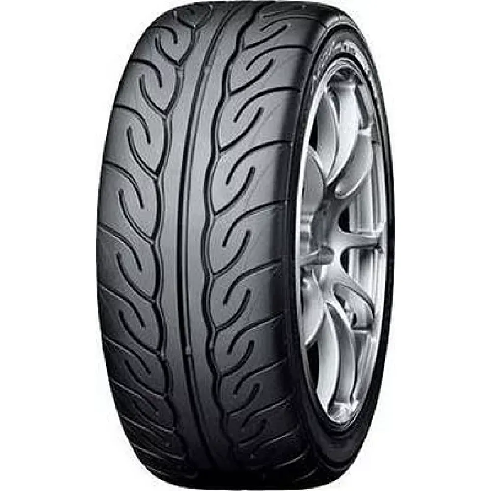 Yokohama Advan Neova AD08 235/40 R18 91W
