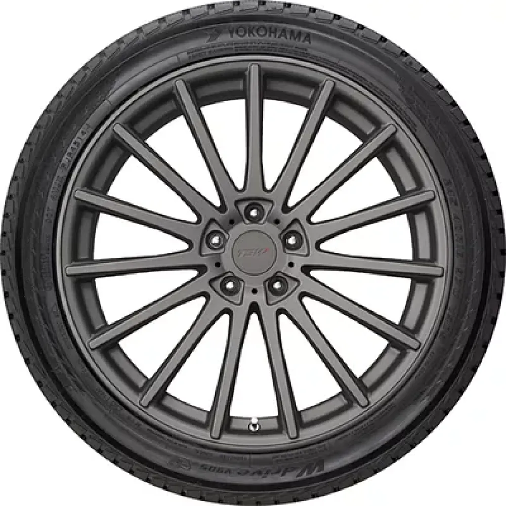 Yokohama W.Drive V905 265/35 R20 99V XL
